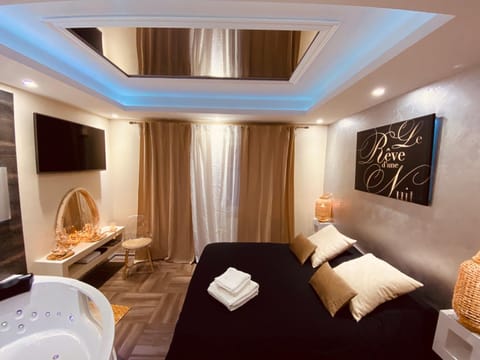 Le Rêve d'une Nuit suite Amour Apartment in Sarreguemines