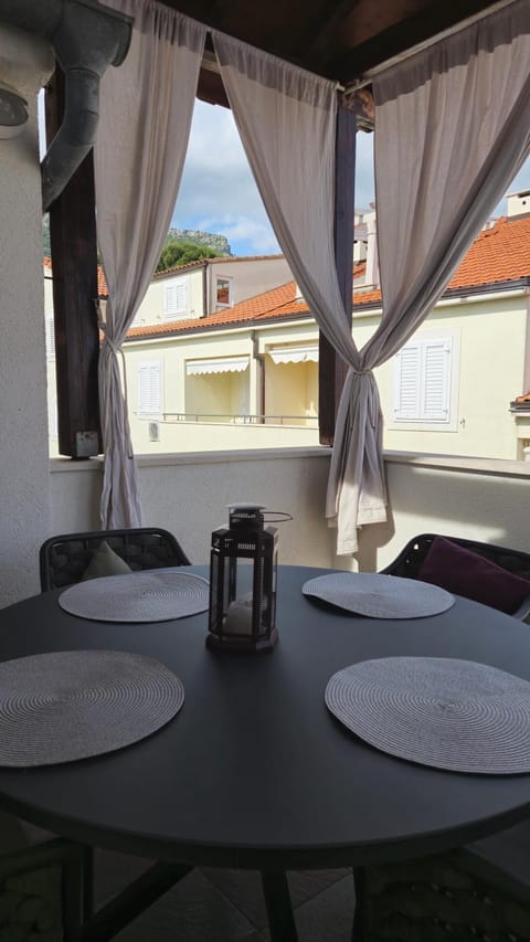 Braccia Apartment in Bol