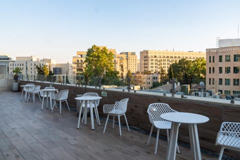 Balcony/Terrace, City view, Street view
