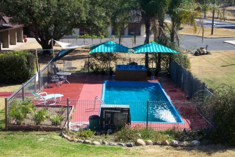 Swimming pool, Swimming pool