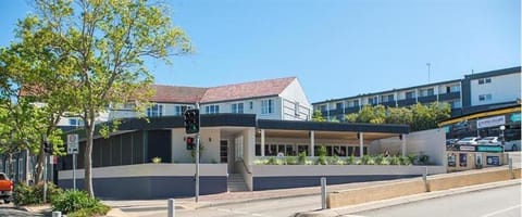 Property building, Location