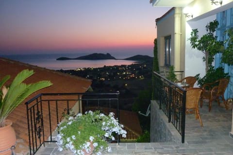 Property building, Natural landscape, View (from property/room), Balcony/Terrace, Garden view, Mountain view, Sea view, Sunset