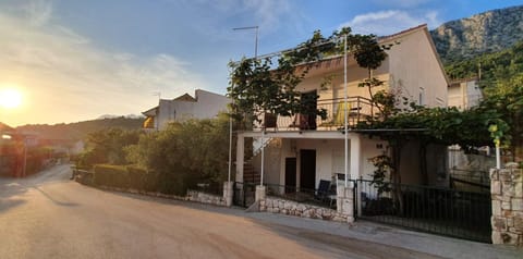 Property building, Facade/entrance, Street view