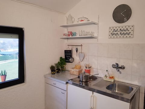 Coffee/tea facilities, Kitchen or kitchenette