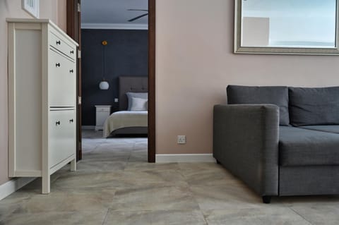 Seating area, Bedroom