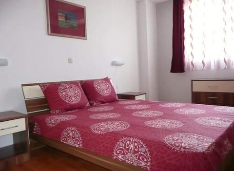Property building, Bed, Photo of the whole room, Bedroom