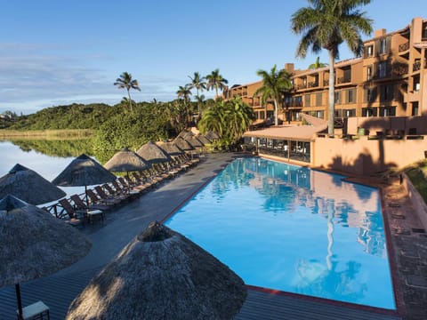 Restaurant/places to eat, Swimming pool