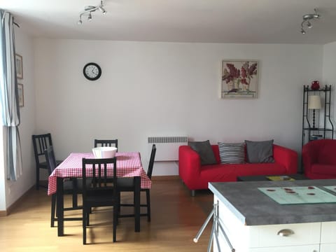 Living room, Dining area