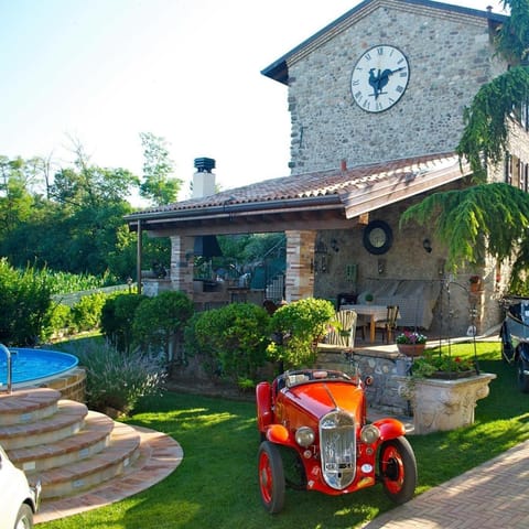 Gallo delle Pille Bed and Breakfast in Province of Brescia