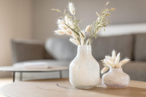 Decorative detail, Decorative detail, Seating area