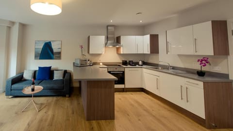 Kitchen or kitchenette, Living room