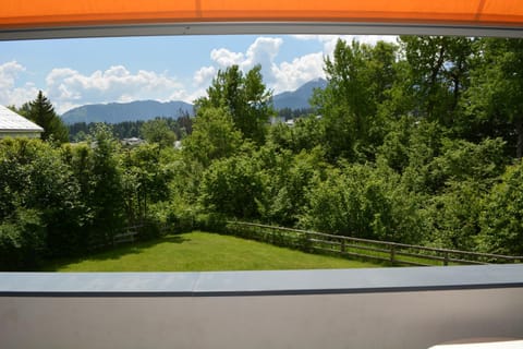 Balcony/Terrace, Garden view, Mountain view