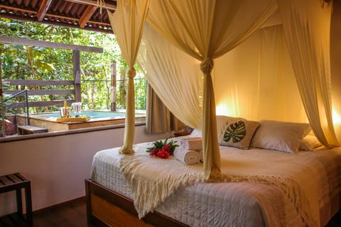 Hot Tub, Bedroom