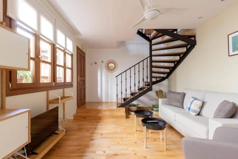 Communal lounge/ TV room, Lounge or bar
