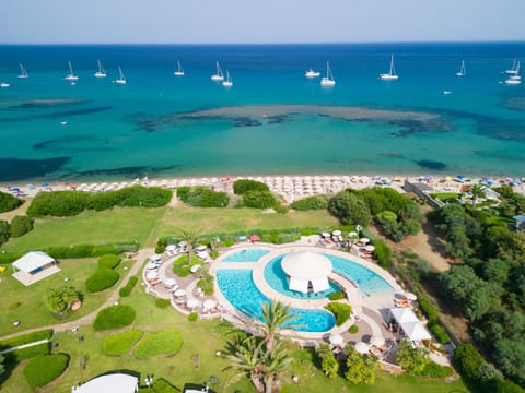 Day, Natural landscape, Bird's eye view, Beach, Pool view, Sea view, Swimming pool, Swimming pool