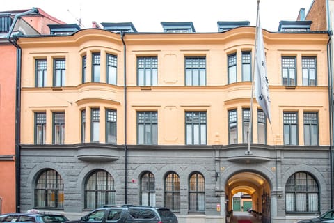 Facade/entrance, Street view
