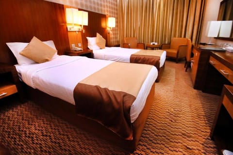 Communal lounge/ TV room, Bed, Evening entertainment, Bedroom, hair dresser