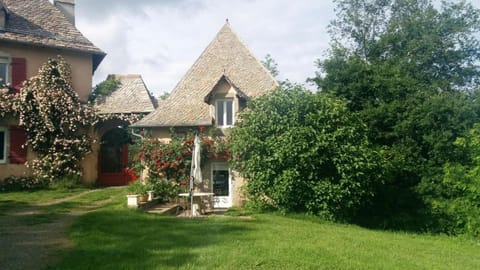 Facade/entrance, Garden