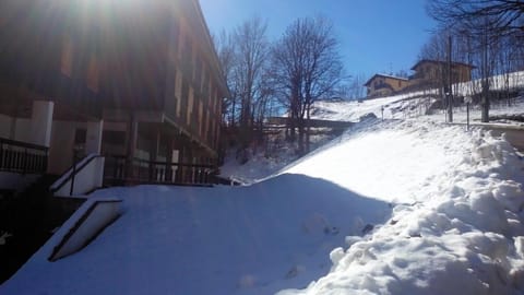 Property building, Winter