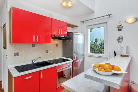 Villa Vranic Apartments Apartment in Makarska