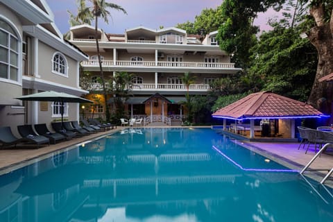 Property building, Swimming pool