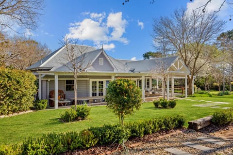 Property building, Garden, Garden view