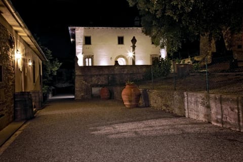 Facade/entrance, Night