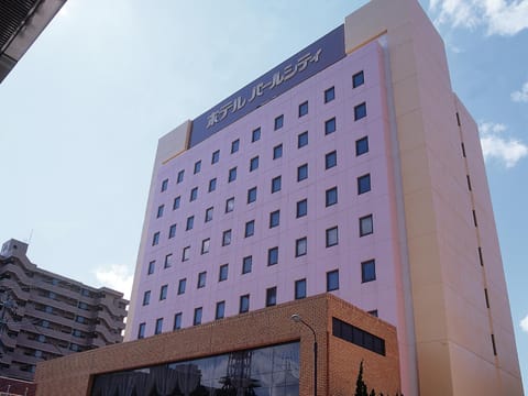 Facade/entrance, Day