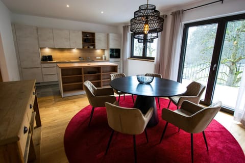 Living room, Seating area, stove