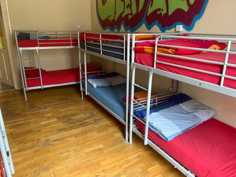 bunk bed