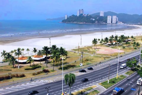 Nearby landmark, Neighbourhood, Beach, City view, Sea view