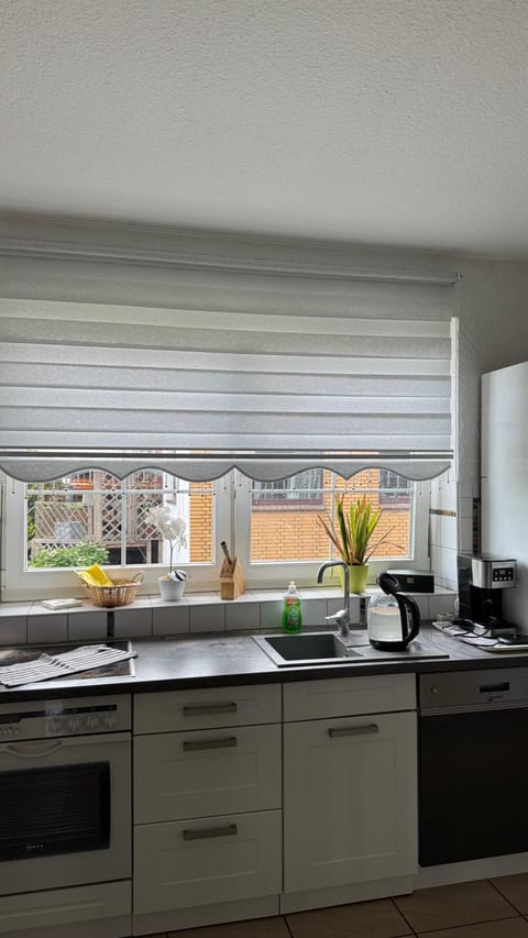 Kitchen or kitchenette, pet friendly