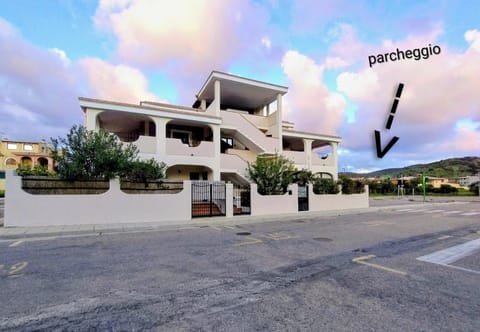 Property building, Street view