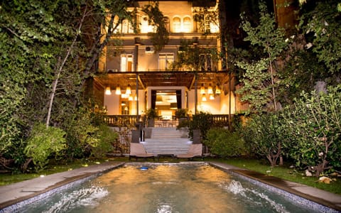 Property building, Night, Garden, Garden view, Pool view, Swimming pool