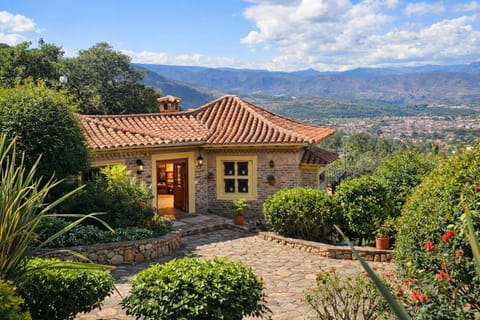 Property building, Natural landscape, Garden, City view, City view, Garden view, Mountain view
