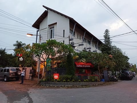 Property building, Street view