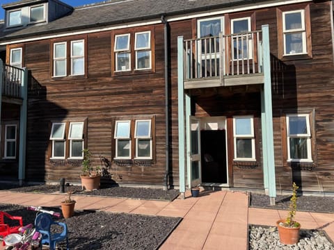 Property building, View (from property/room)