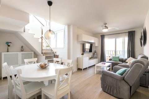 Living room, Seating area, Dining area