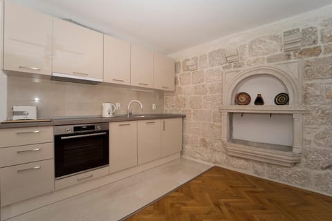 Kitchen or kitchenette, dishwasher, minibar, pet friendly