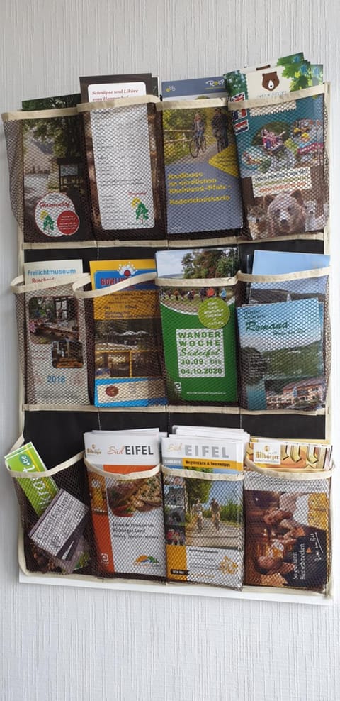 Horse-riding, Minigolf, Lobby or reception, Decorative detail, Tennis court, Cycling