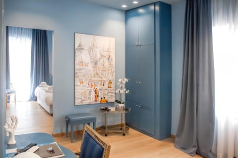 Living room, Seating area, wardrobe