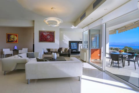 TV and multimedia, Living room, Seating area