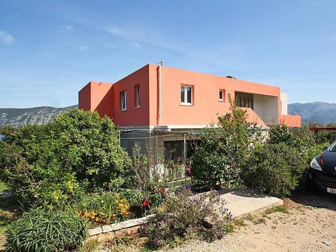 Apartmani Zute Apartment in Račišće