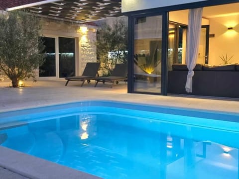 Villa TM with private heated pool, poolhouse & private garage House in Split-Dalmatia County