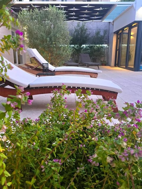 Villa TM with private heated pool, poolhouse & private garage House in Split-Dalmatia County