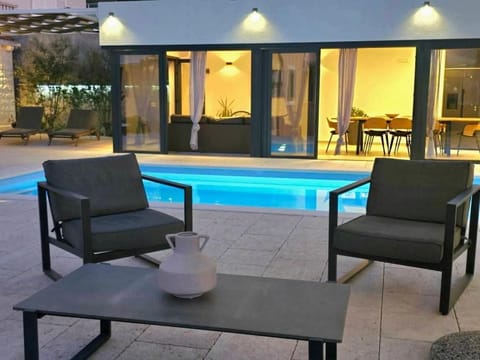 Villa TM with private heated pool, poolhouse & private garage House in Split-Dalmatia County