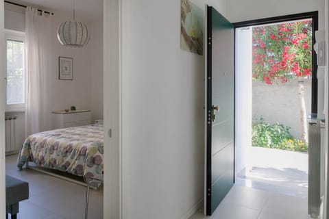 Flora Home House in Marina di Carrara