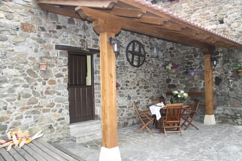 Patio, BBQ facilities