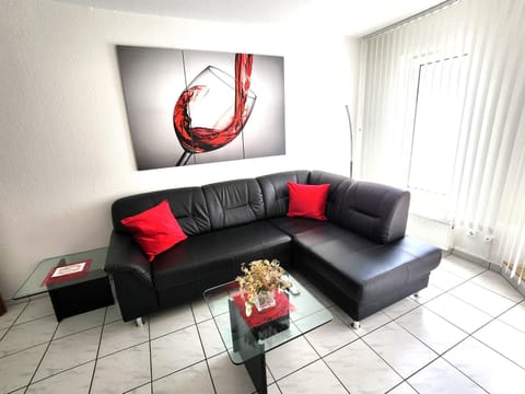 Living room, Photo of the whole room