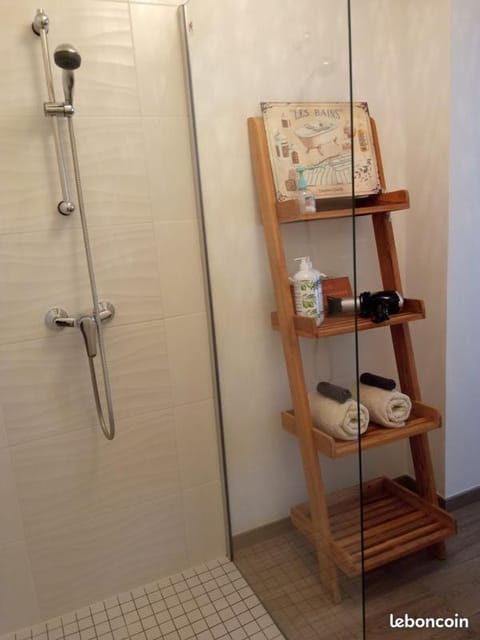 Chambre et petit déjeuner près de la mer Bed and Breakfast in Saint-Pair-sur-Mer